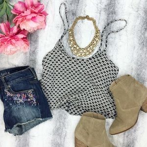 brandy melville • arika crop top